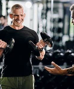 1’e1 koçluk, hedefe özel program, teknik düzeltme ve 2 haftada ölçüm ile hızlı, güvenli ve kalıcı gelişim. Personal Trainer Antalya – Transform Gym.